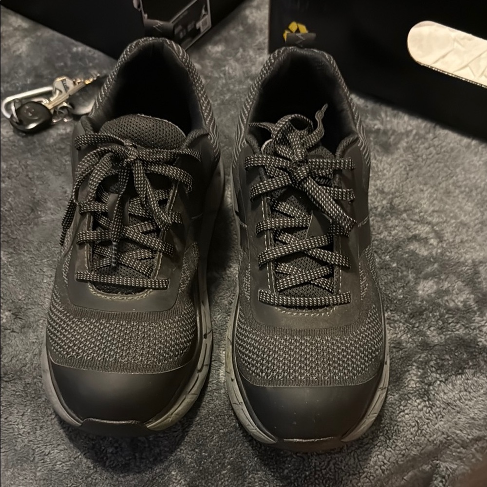 Carolina lightning 1.9 working sneaker